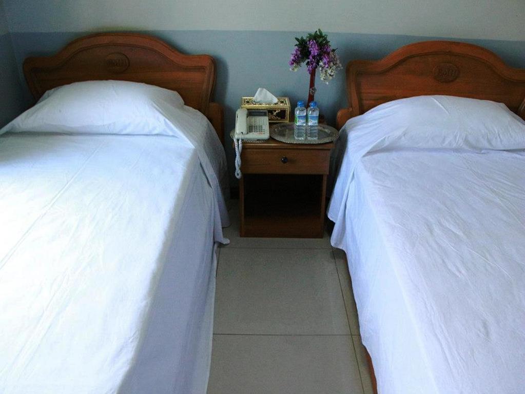 Myit Sone Hotel Мандалей Екстериор снимка