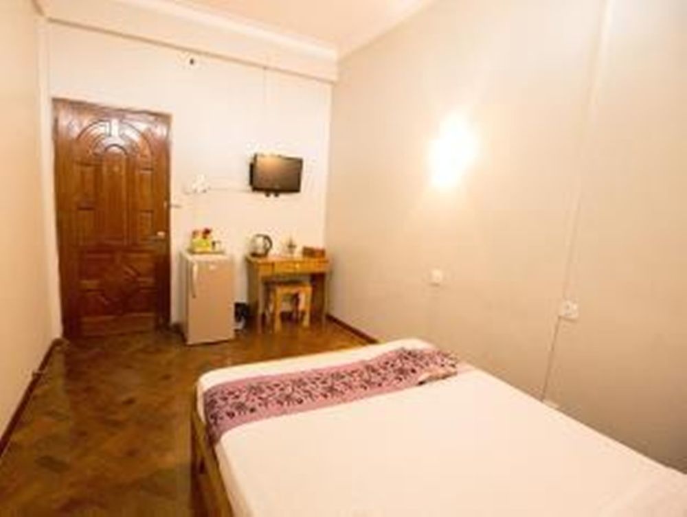 Myit Sone Hotel Мандалей Екстериор снимка
